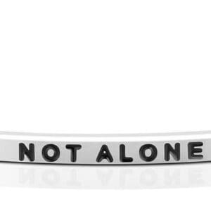 Not alone, silfur eða rósagull.