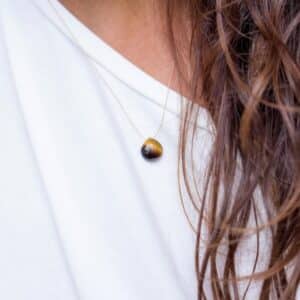 Hálsfesti með tiger's eye. Fyrir styrk og réttlæti!